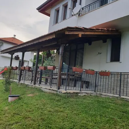 Σπίτι διακοπών бадевски рай-къща вяра
